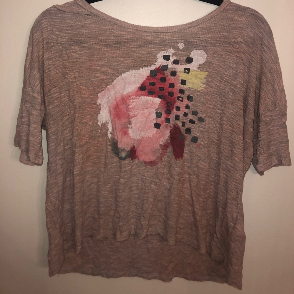 Graphic pink tank